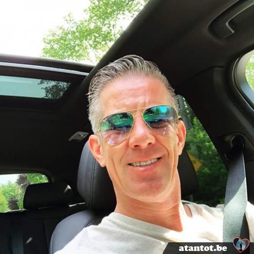 levis - date a Belgian, 100% free levis