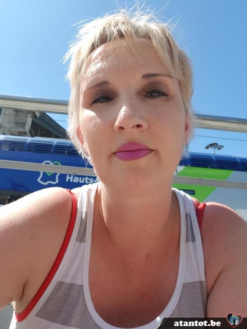 eve0033 - date a Belgian, 100% free eve0033