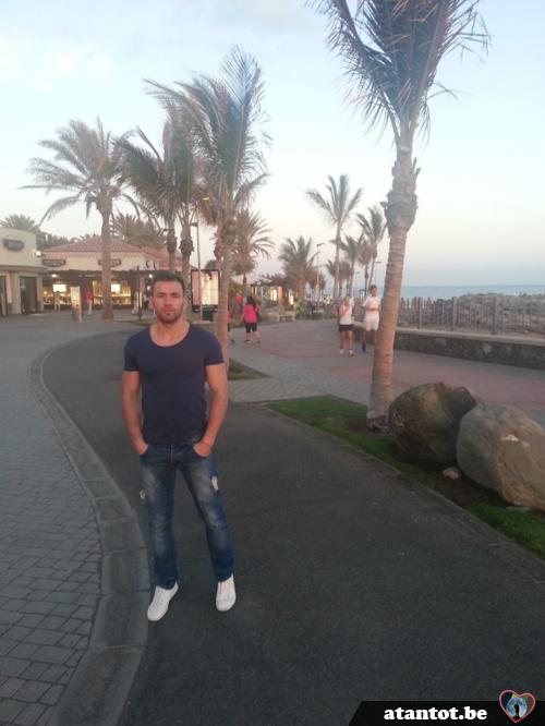 rozobo800 - date a Belgian, 100% free rozobo800