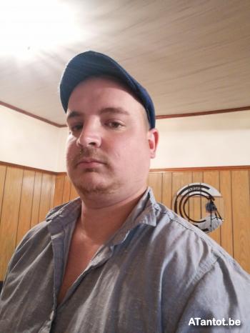 chaki23 - date a Belgian, 100% free chaki23