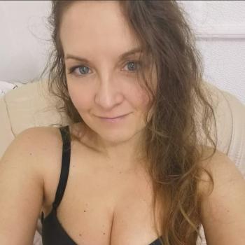 Mireillepajot spoofed photo banned on atantot.be